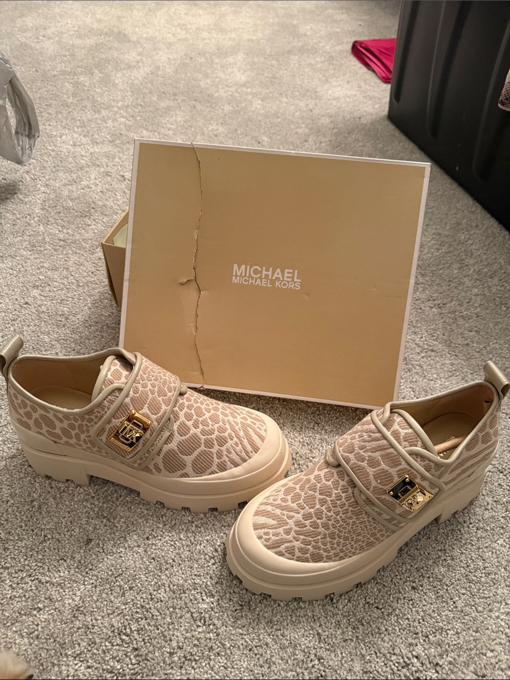 Michael Kors Kids Beige Lace-Pattern Chunky Sneakers with Gold Accent